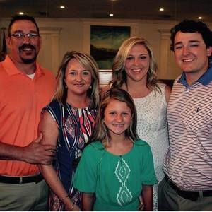 Meet your Posher, Avery